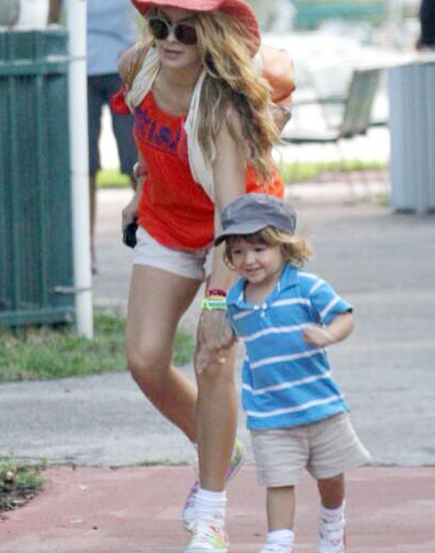 Paulina con hijo