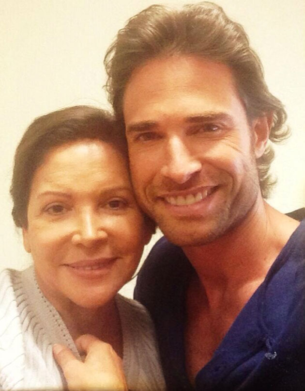 Sebastian Rulli y Ana Bertha Espin